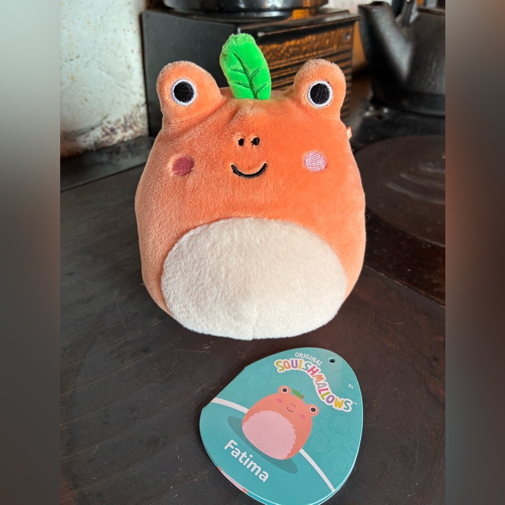 Squishmallows Fatima 5” Orange Frog Plush  2023 Stuffed Animal Peach Fruit EUC